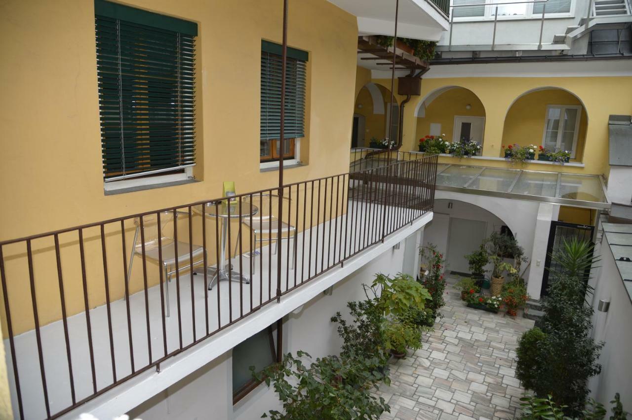 Apartments Alter Platz Klagenfurt am Woerthersee Exterior photo